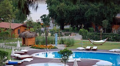 The Bay Beach Club Havuz / Deniz