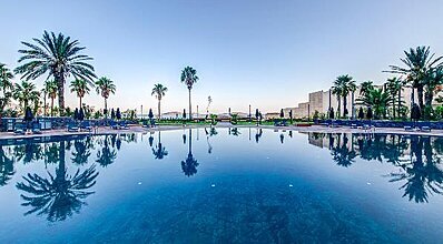 The Oba Hotel Havuz / Deniz