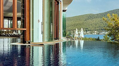 Titanic Luxury Collection Bodrum Havuz / Deniz