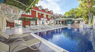 Tonoz Beach Hotel Havuz / Deniz