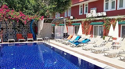 Tonoz Beach Hotel Havuz / Deniz