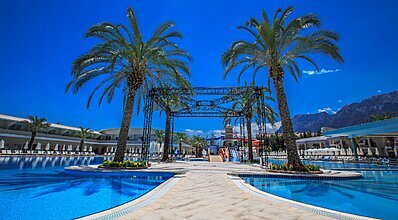 Transatlantik Hotel & SPA Havuz / Deniz