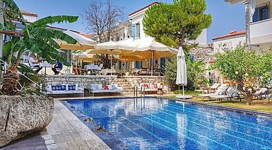 Viento Otel Alacati Havuz / Deniz