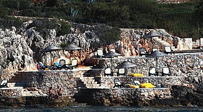 Villa Hotel Tamara Havuz / Deniz