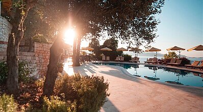 Villa Hotel Tamara Havuz / Deniz