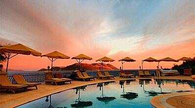 Villa Hotel Tamara Havuz / Deniz