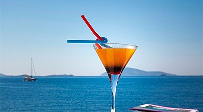 Villa Hotel Tamara Havuz / Deniz