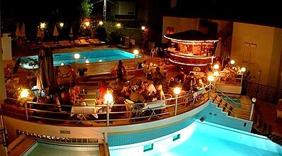 Villa Sonata Havuz / Deniz