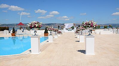 Wellborn Luxury Hotel Havuz / Deniz