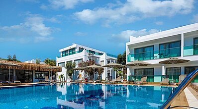 Yalıpark Beach Hotel Havuz / Deniz