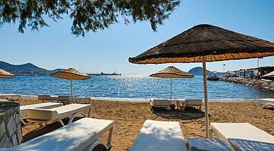 Yalıpark Beach Hotel Havuz / Deniz