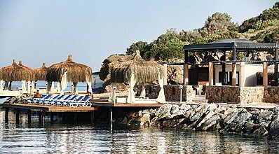 Yasmin Bodrum Resort Havuz / Deniz