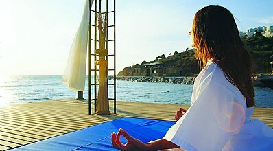 Yasmin Bodrum Resort Havuz / Deniz