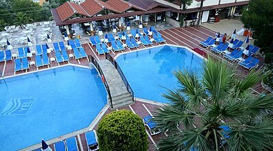 Yel Holiday Hotel Havuz / Deniz