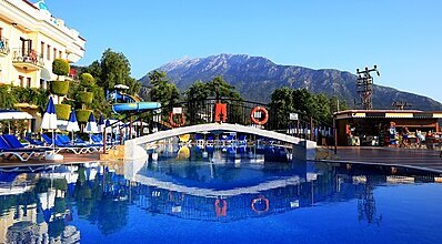 Yel Holiday Hotel Havuz / Deniz