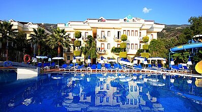 Yel Holiday Hotel Havuz / Deniz