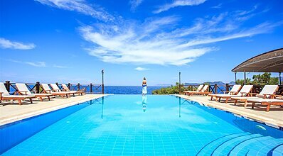 Zakros Hotel Lykia Havuz / Deniz