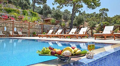 Zakros Hotel Lykia Havuz / Deniz