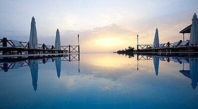 Zakros Hotel Lykia Havuz / Deniz