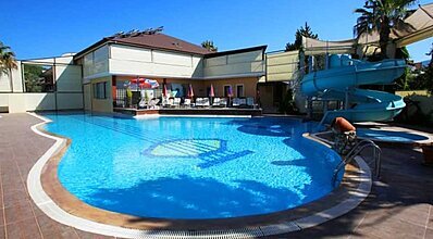 Zehra Hotel Havuz / Deniz