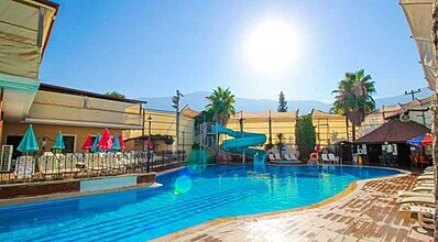 Zehra Hotel Havuz / Deniz
