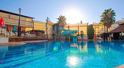 Zehra Hotel Havuz / Deniz