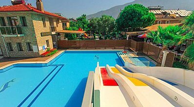 Zehra Hotel Havuz / Deniz