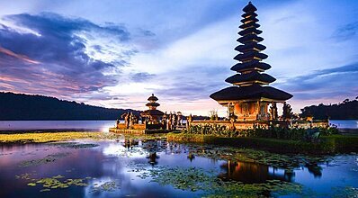 Kuala Lumpur - Singapur - Bali Turu Genel